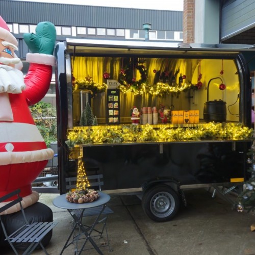 Onbeperkt gluhwein uitdelen 